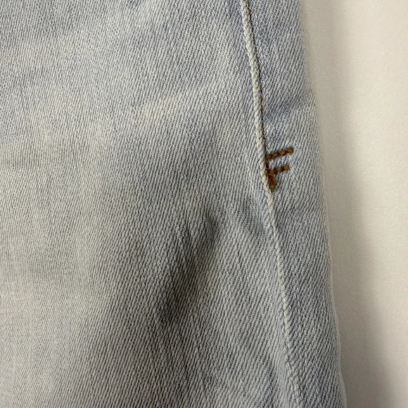 FRAME Le Crop Mini Boot‎ Jeans Women Light Wash Blue Flared Denim Cotton 31 - Picture 2 of 10